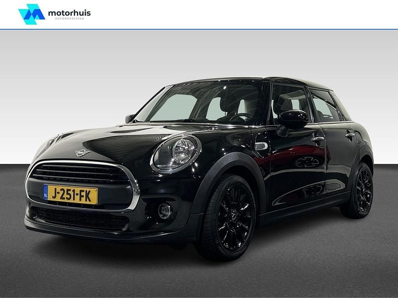 Zwart Occasion 2020 Mini ONE Business Hatchback | € 15.990 (Eerlijke prijs) - Afbeelding 1/4
