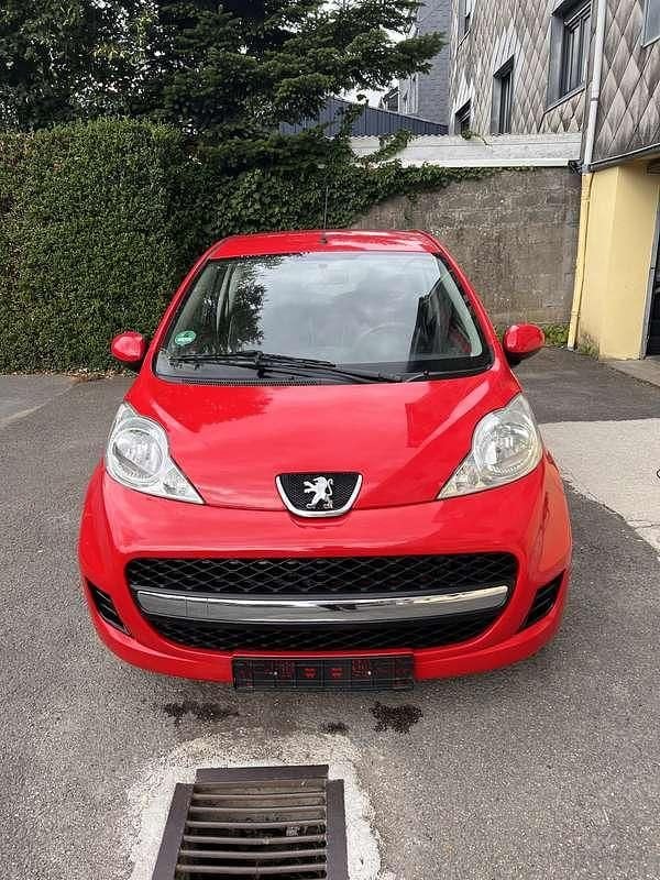 Gebruikt 2009 Peugeot 107 Filou Hatchback | € 2.000 (Goede deal) - Afbeelding 1/4