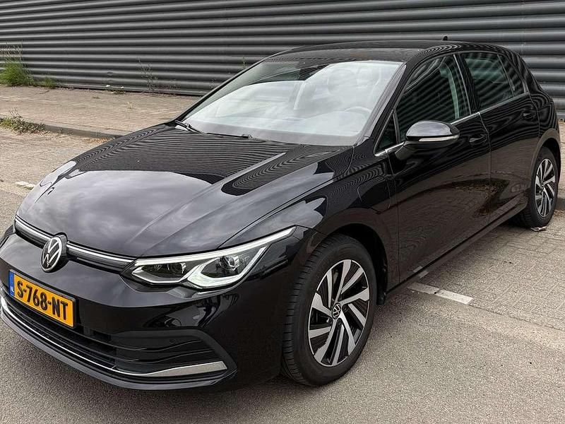 Zwart Gebruikt 2020 VW Golf VII Style Hatchback | € 20.450 (Super prijs) - Afbeelding 1/4