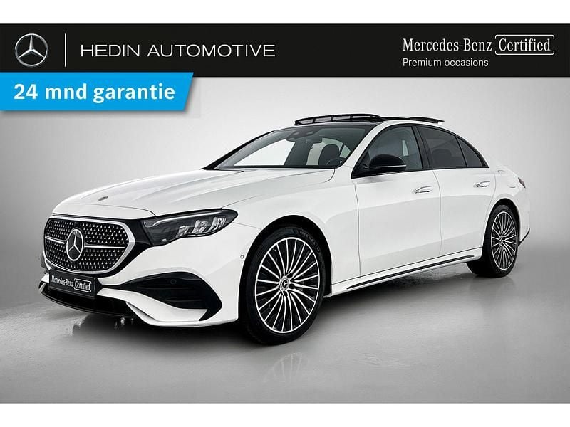 Wit Gebruikt 2024 Mercedes E300 AMG line Sedan | € 69.900 (Duur) - Afbeelding 1/3