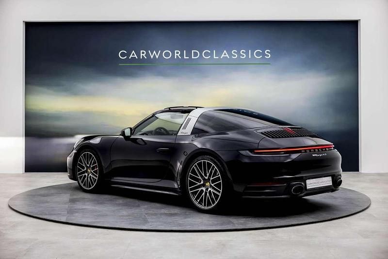 Occasion Porsche 992 450 PK (330 kW) 2021 Zwart (metallic) Coupé