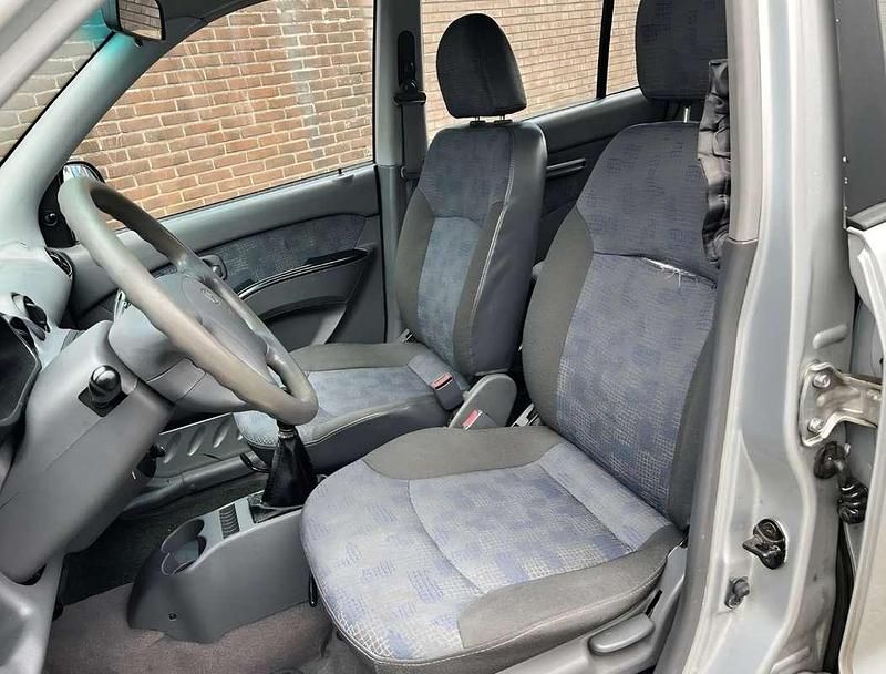 Occasion Hyundai Atos Active 58 PK (42 kW) 2005 Grijs Hatchback