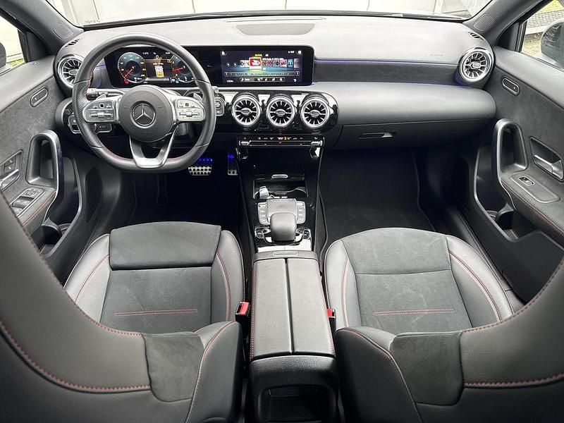 Occasion Mercedes A200 AMG line 2023 Zwart Hatchback