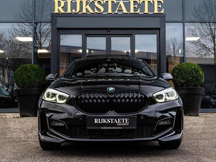 Occasion BMW 118 M Sport 136 PK (100 kW) 2024 Zwart (metallic) Hatchback