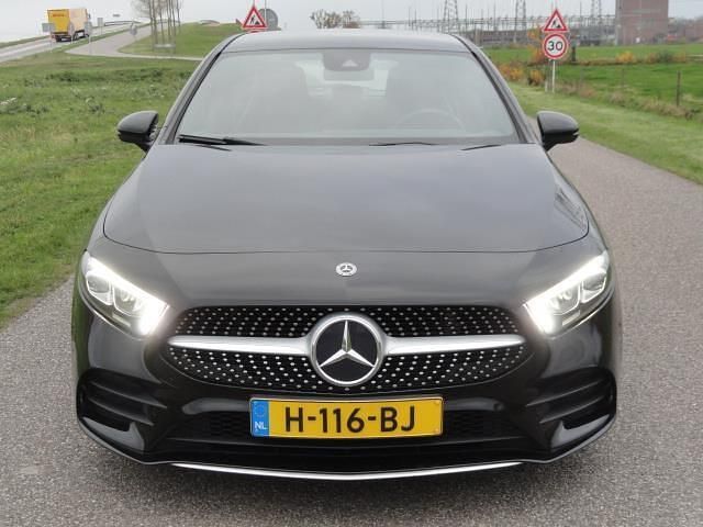 Zwart Gebruikt 2020 Mercedes A160 Business Hatchback | € 18.995 (Duur) - Afbeelding 1/4