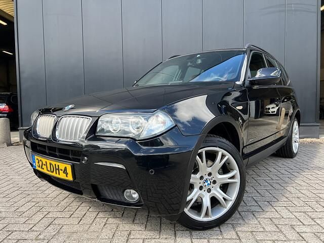 Zwart Occasion 2010 BMW X3 M Sport SUV | € 7.495 (Eerlijke prijs) - Afbeelding 1/4