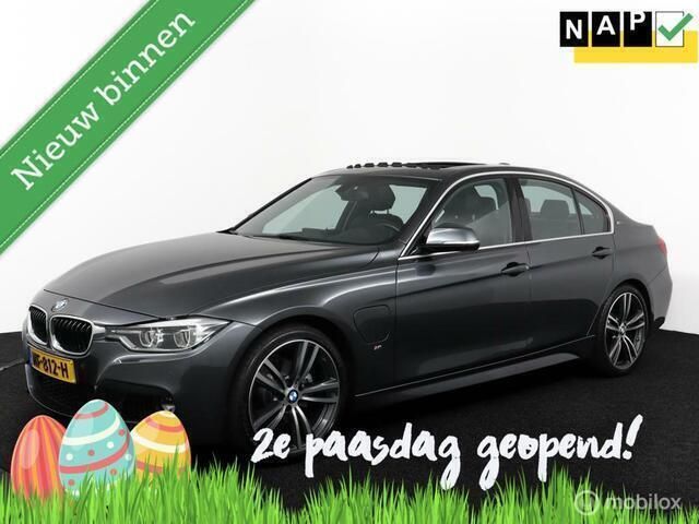Grijs Gebruikt 2016 BMW 330 M Sport Sedan | € 21.950 (Iets duurder) - Afbeelding 1/4