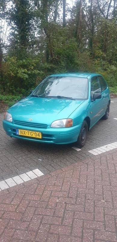 Gebruikt 1996 Toyota Starlet Hatchback | € 950 (Super prijs) - Afbeelding 1/4