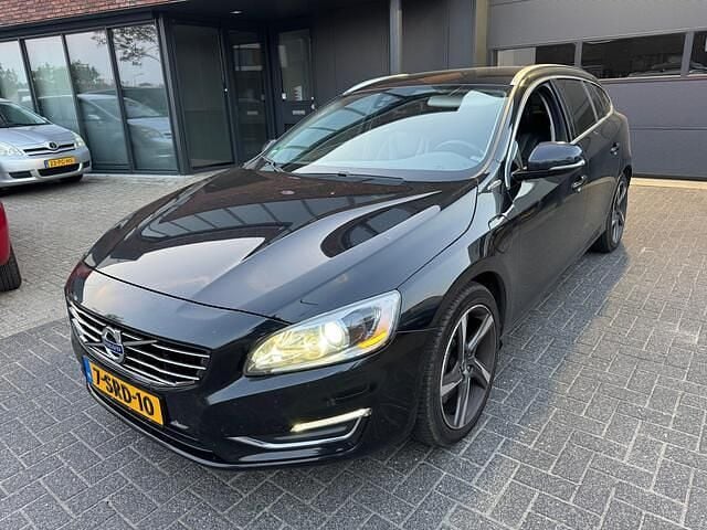 Zwart Gebruikt 2013 Volvo V60 Summum Stationwagen | € 5.899 (Goede deal) - Afbeelding 1/4