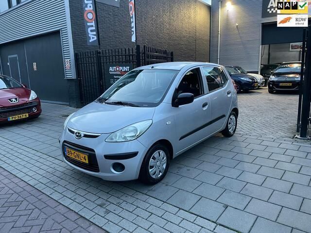 Grijs, metallic lak Gebruikt 2008 Hyundai i10 Active Hatchback | € 1.999 (Eerlijke prijs) - Afbeelding 1/4