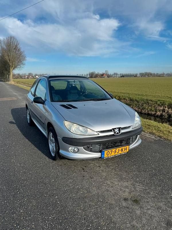 Occasion 2000 Peugeot 206 | € 1.875 (Eerlijke prijs) - Afbeelding 1/4