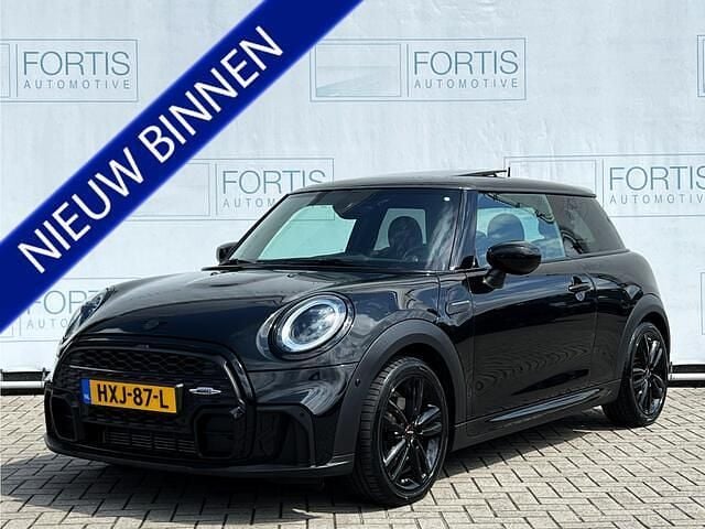 Zwart Gebruikt 2022 Mini John Cooper Works Hatchback | € 30.900 (Iets duurder) - Afbeelding 1/4