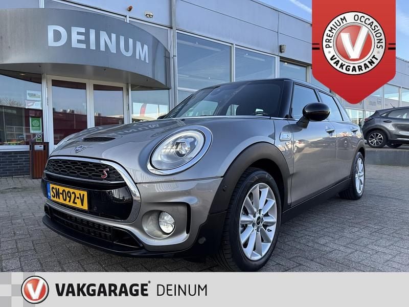 Grijs (metallic) Occasion 2018 Mini Cooper Clubman Business Stationwagen | € 16.900 (Goede deal) - Afbeelding 1/4