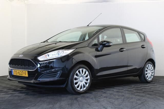 Zwart Gebruikt 2017 Ford Fiesta Style Hatchback | € 7.450 (Goede deal) - Afbeelding 1/4