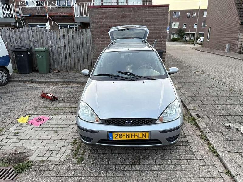 Gebruikt 2003 Ford Focus Ambiente Stationwagen | € 1.000 (Eerlijke prijs) - Afbeelding 1/4