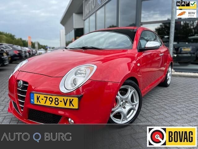 Rood Gebruikt 2008 Alfa Romeo MiTo Hatchback | € 3.950 (Eerlijke prijs) - Afbeelding 1/4