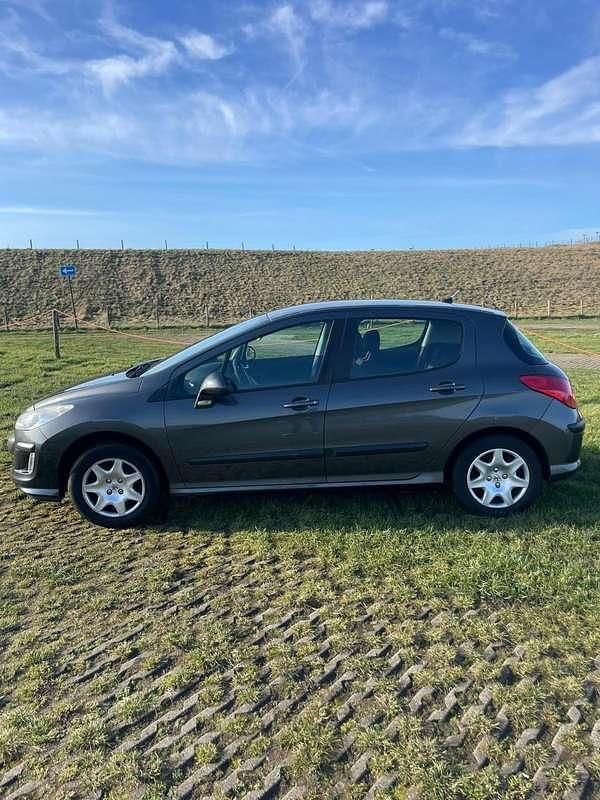 Occasion Peugeot 308 95 PK (69 kW) 2009 Grijs Hatchback