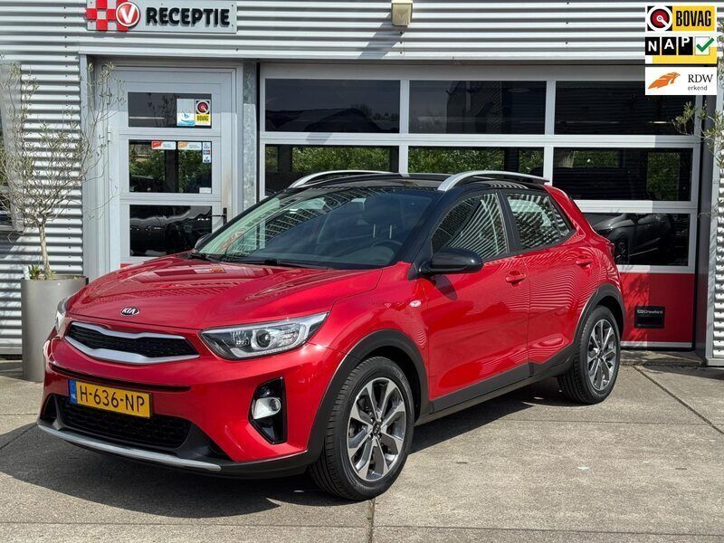 Rood Gebruikt 2020 Kia Stonic SUV | € 14.750 (Eerlijke prijs) - Afbeelding 1/4