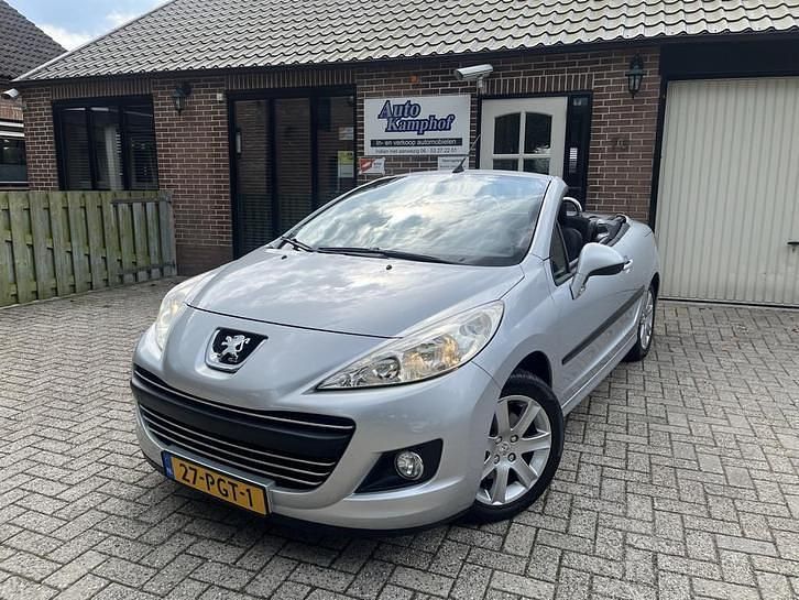 Grijs Gebruikt 2010 Peugeot 207 CC Cabriolet | € 3.950 (Eerlijke prijs) - Afbeelding 1/1