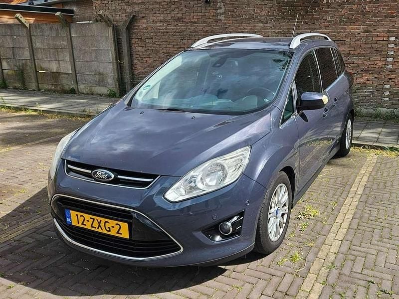 Grijs Gebruikt 2013 Ford Grand C-Max MPV | € 4.250 (Eerlijke prijs) - Afbeelding 1/4