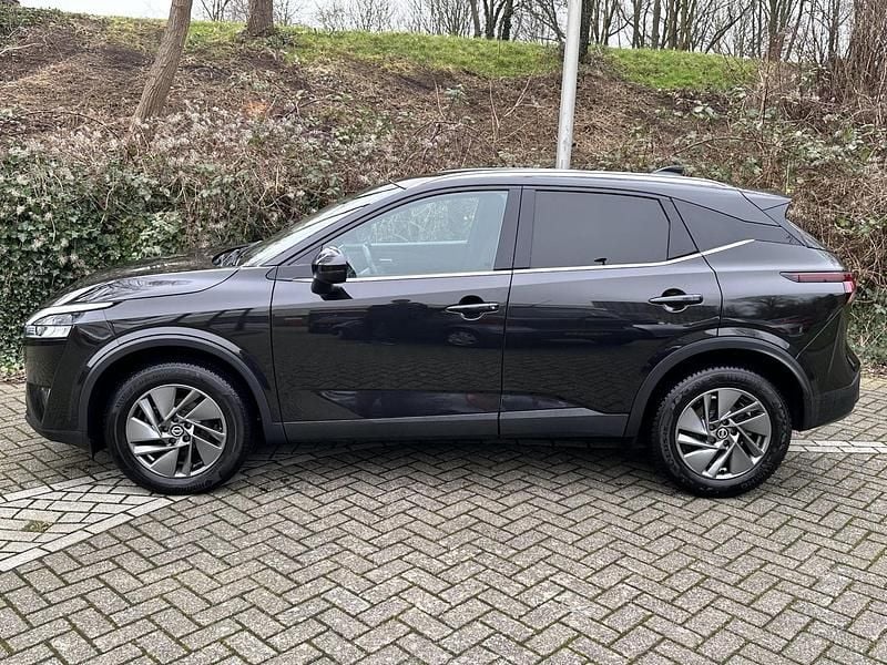 Occasion Nissan Qashqai Acenta 140 PK (102 kW) 2022 Zwart SUV