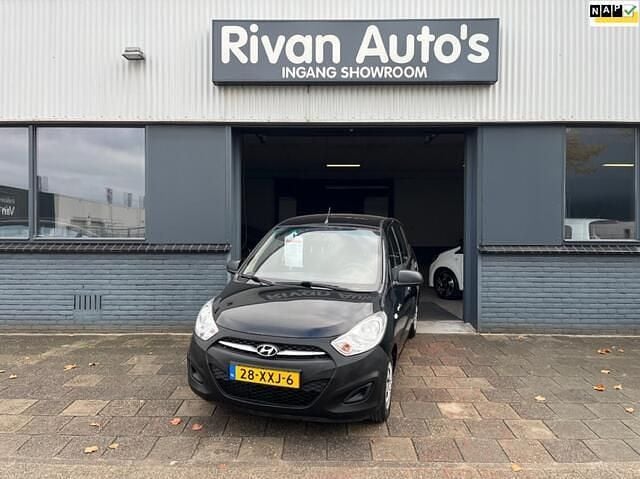 Zwart Gebruikt 2012 Hyundai i10 Pure Hatchback | € 3.950 (Eerlijke prijs) - Afbeelding 1/4