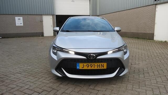 Occasion Toyota Corolla Comfort 116 PK (85 kW) 2020 Grijs (metallic) Stationwagen