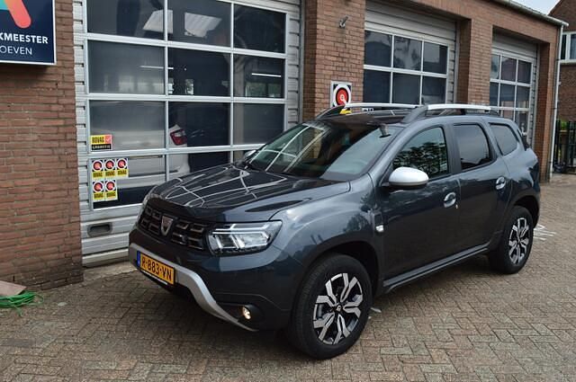 Grijs Gebruikt 2022 Dacia Duster Extreme SUV | € 24.450 (Eerlijke prijs) - Afbeelding 1/4