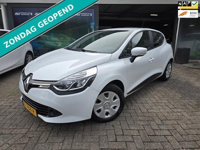 Wit Gebruikt 2016 Renault Clio IV Expression Hatchback | € 6.999 (Eerlijke prijs) - Afbeelding 1/4