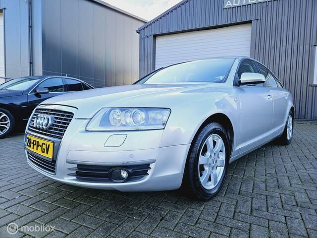 Grijs Gebruikt 2004 Audi A6 Sedan | € 4.949 (Eerlijke prijs) - Afbeelding 1/4