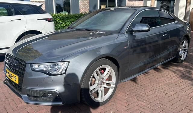 Grijs Gebruikt 2014 Audi A5 S-Line Coupé | € 13.999 (Eerlijke prijs) - Afbeelding 1/3