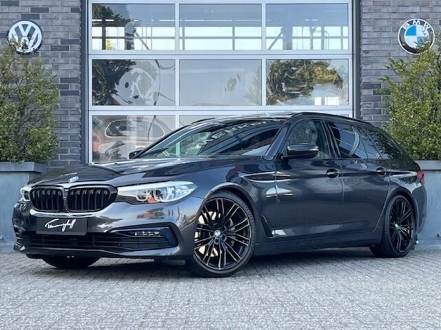 Grijs Gebruikt 2019 BMW 530 Sport Line Stationwagen | € 25.945 (Super prijs) - Afbeelding 1/4