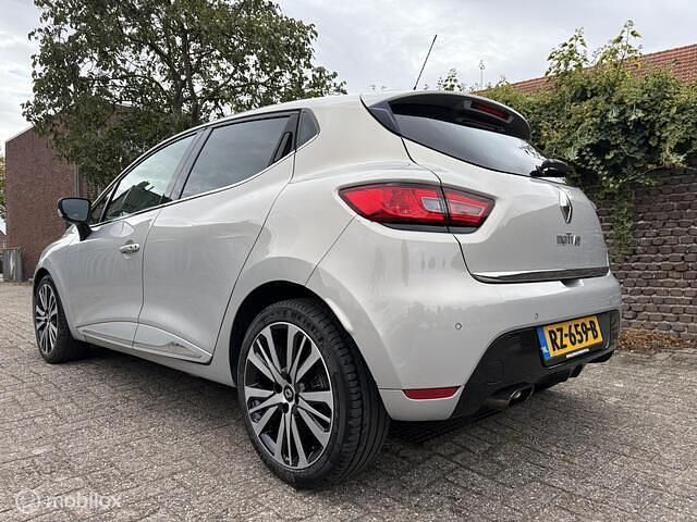 Occasion Renault Clio IV Initiale 118 PK (86 kW) 2016 Grijs Hatchback