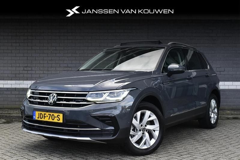 Grijs (metallic) Gebruikt 2022 VW Tiguan SUV | € 33.850 (Goede deal) - Afbeelding 1/3