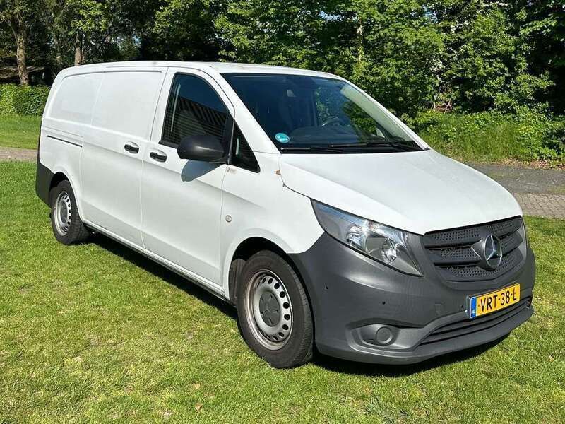 Wit Gebruikt 2016 Mercedes Vito MPV | € 14.500 (Eerlijke prijs) - Afbeelding 1/4