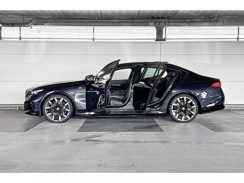 Occasion BMW i5 Comfort Edition 22 kW (30 PK) 2023 M carbonschwarz Sedan