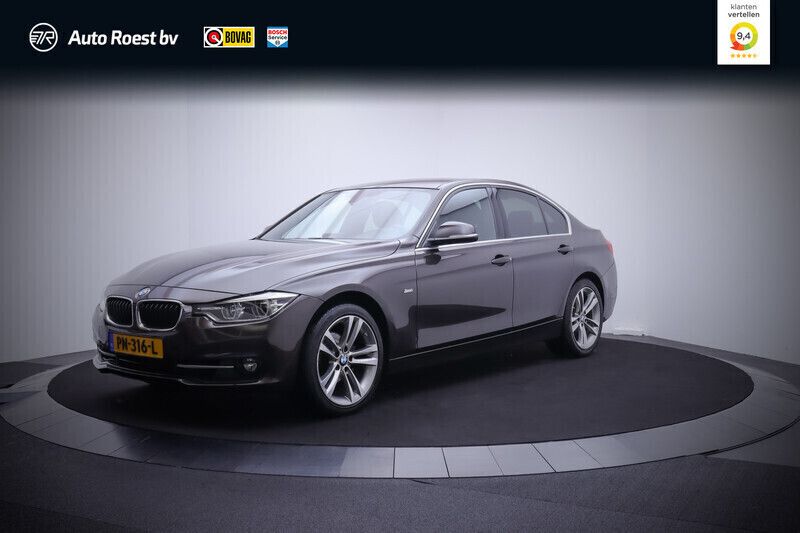 Bruin Gebruikt 2017 BMW 318 Executive Sedan | € 18.125 - Afbeelding 1/4