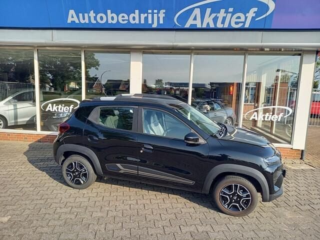 Zwart Occasion 2023 Dacia Spring Comfort Plus Hatchback | € 12.500 (Eerlijke prijs) - Afbeelding 1/4