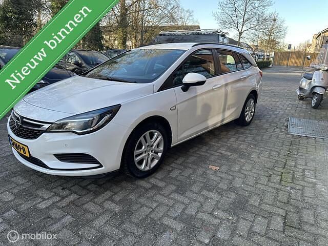 Occasion Opel Astra Edition 105 PK (77 kW) 2018 Wit Stationwagen