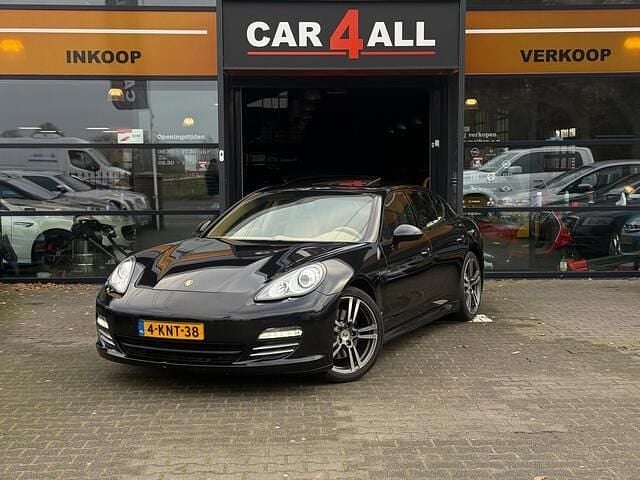 Zwart (metallic) Gebruikt 2011 Porsche Panamera Sport Hatchback | € 24.950 (Super prijs) - Afbeelding 1/4