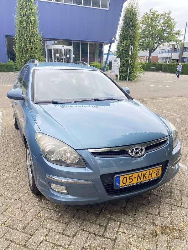 Gebruikt 2010 Hyundai i30 Comfort Sedan | € 1.400 (Super prijs) - Afbeelding 1/4