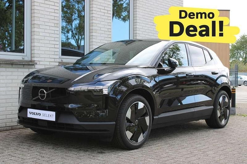 Zwart Nieuw 2025 Volvo EX30 Plus SUV | € 34.750 (Super prijs) - Afbeelding 1/3