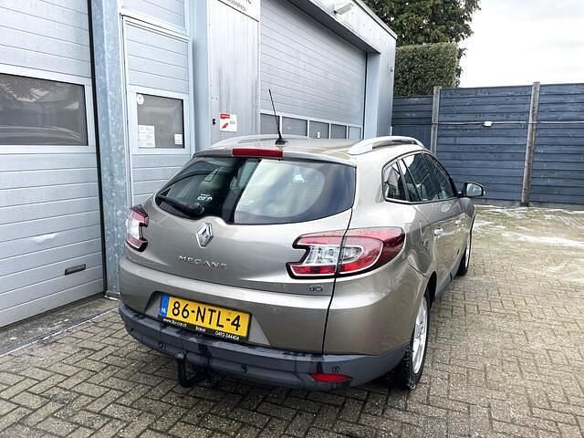 Occasion Renault Mégane GrandTour 110 PK (80 kW) 2010 Beige (metallic) Stationwagen