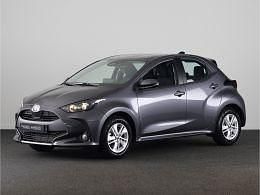 Grijs metallic Nieuw 2026 Toyota Yaris Active Hatchback | € 27.539 (Eerlijke prijs) - Afbeelding 1/4