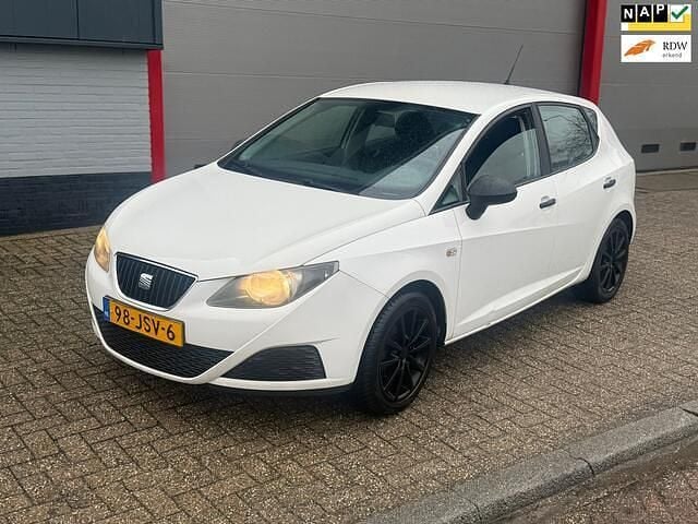 Wit Occasion 2009 Seat Ibiza Hatchback | € 2.349 (Eerlijke prijs) - Afbeelding 1/4