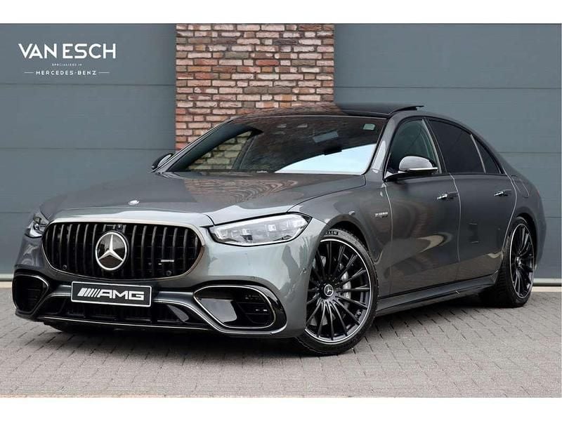 Grijs, metallic lak Gebruikt 2023 Mercedes S63 AMG AMG Sedan | € 186.500 (Super prijs) - Afbeelding 1/4