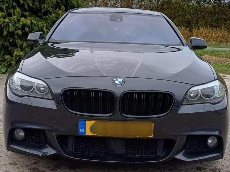 Grijs Gebruikt 2011 BMW 535 Executive Sedan | € 14.500 (Goede deal) - Afbeelding 1/4