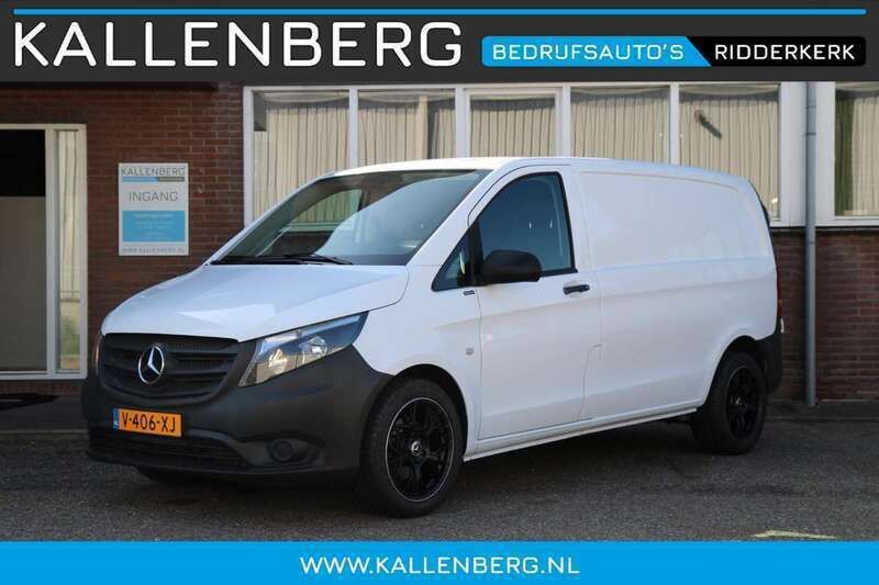 Wit Gebruikt 2019 Mercedes Vito MPV | € 11.850 (Super prijs) - Afbeelding 1/4