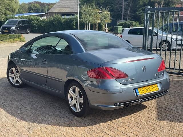 Occasion Peugeot 307 CC 136 PK (100 kW) 2004 Grijs Cabriolet