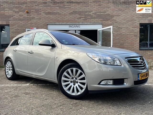 Beige Gebruikt 2010 Opel Insignia Cosmo Stationwagen | € 6.950 (Eerlijke prijs) - Afbeelding 1/4